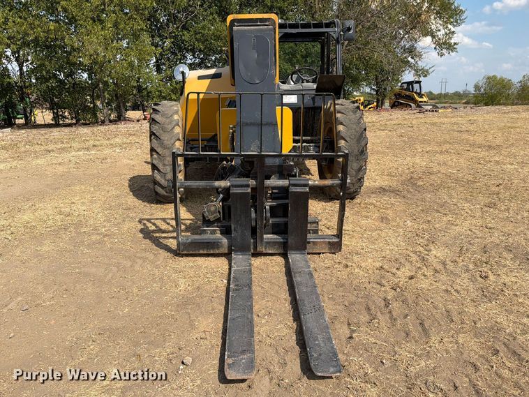 2012 Caterpillar TL943C