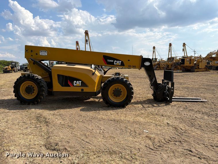 2012 Caterpillar TL943C