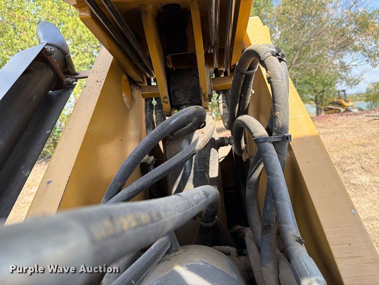 2012 Caterpillar TL943C