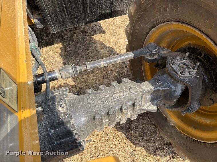 2012 Caterpillar TL943C