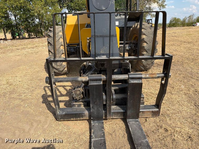 2012 Caterpillar TL943C