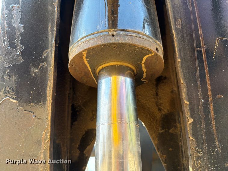 2012 Caterpillar TL943C