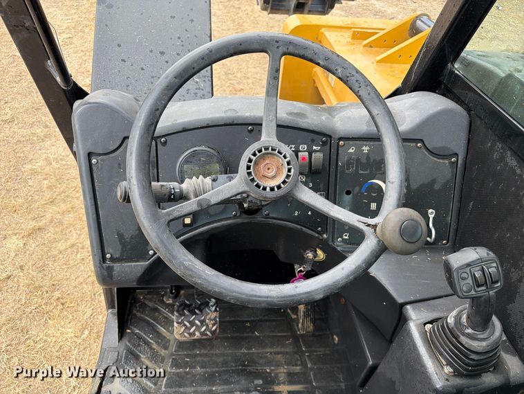 2012 Caterpillar TL943C