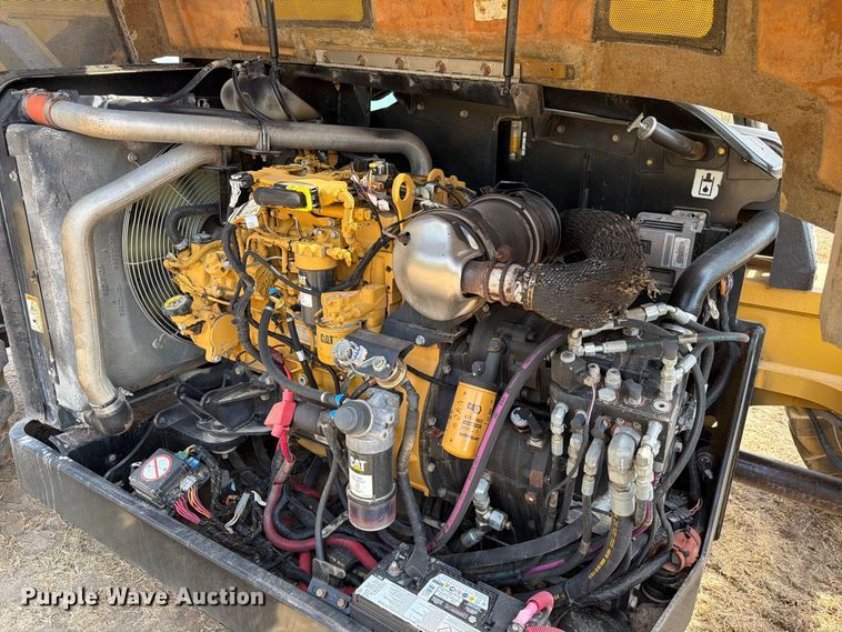 2012 Caterpillar TL943C