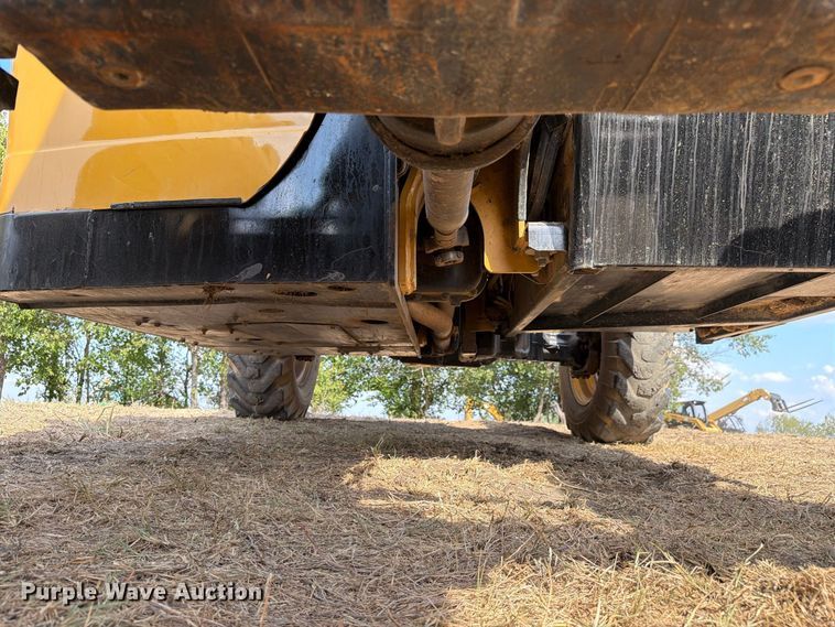 2012 Caterpillar TL943C