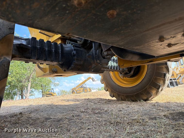 2012 Caterpillar TL943C