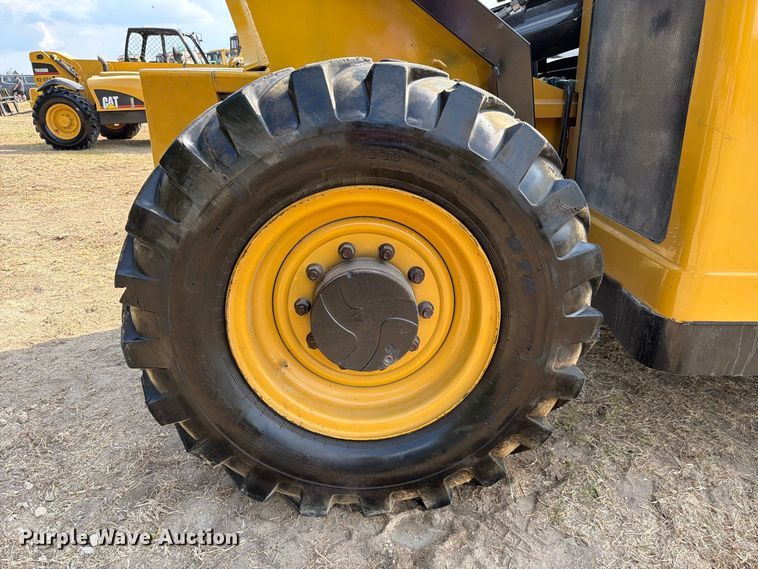 2012 Caterpillar TL943C