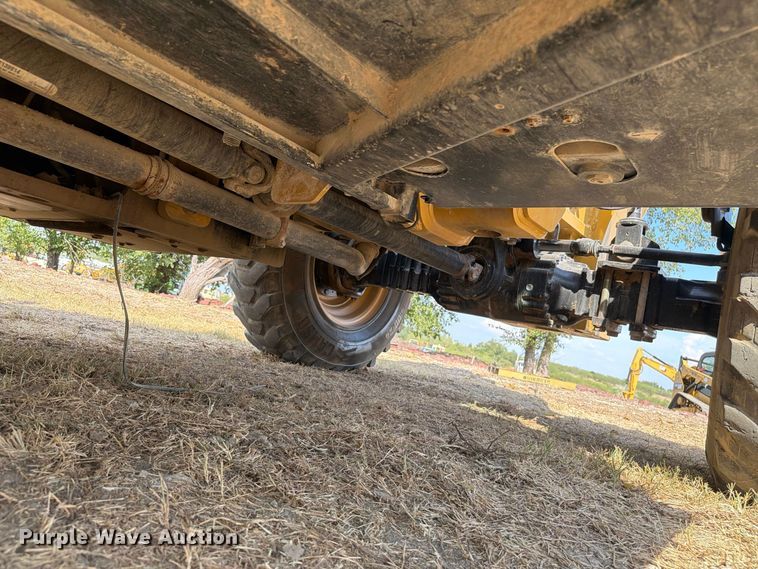 2015 Caterpillar TL1055C
