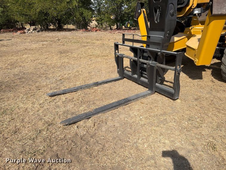 2015 Caterpillar TL1055C