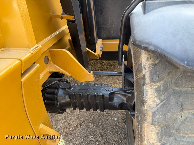2015 Caterpillar TL1055C