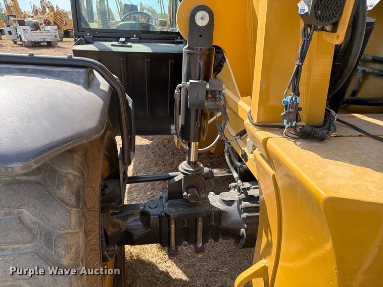 2015 Caterpillar TL1055C