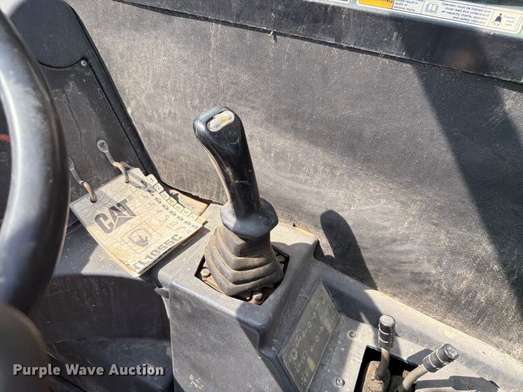 2015 Caterpillar TL1055C