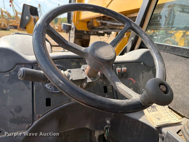 2015 Caterpillar TL1055C