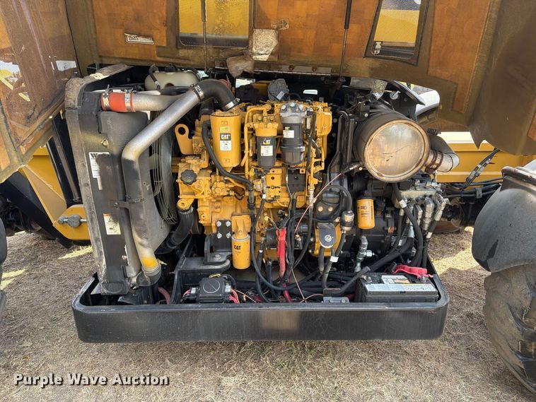 2015 Caterpillar TL1055C