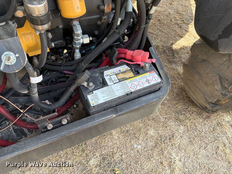 2015 Caterpillar TL1055C