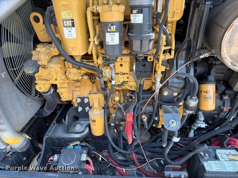 2015 Caterpillar TL1055C