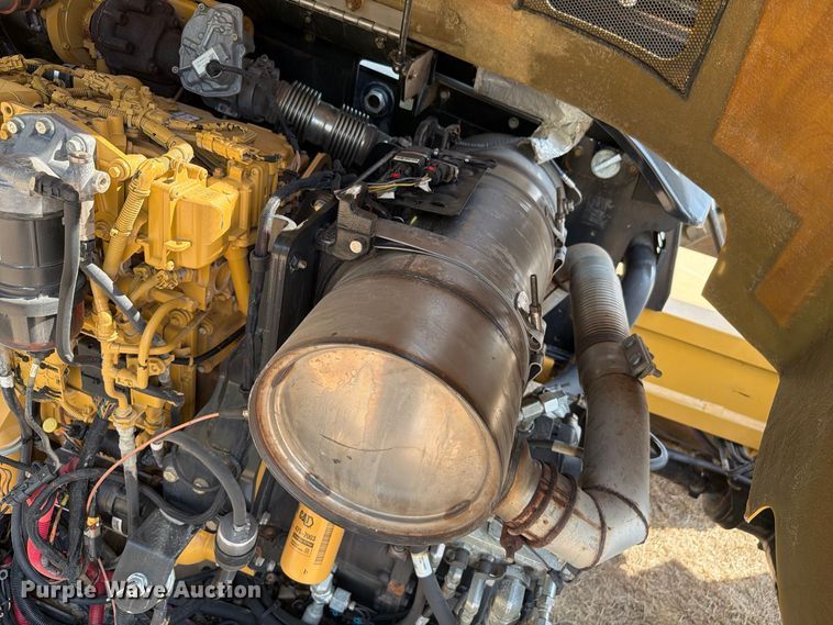 2015 Caterpillar TL1055C