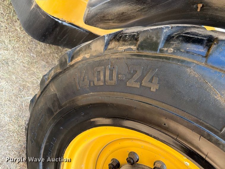 2015 Caterpillar TL1055C