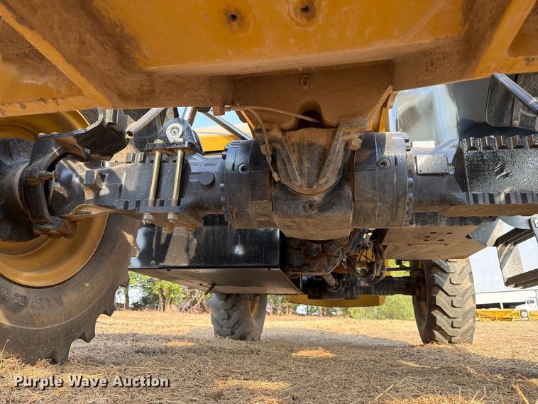 image for item FN3679 2013 Caterpillar TH514 telehandler