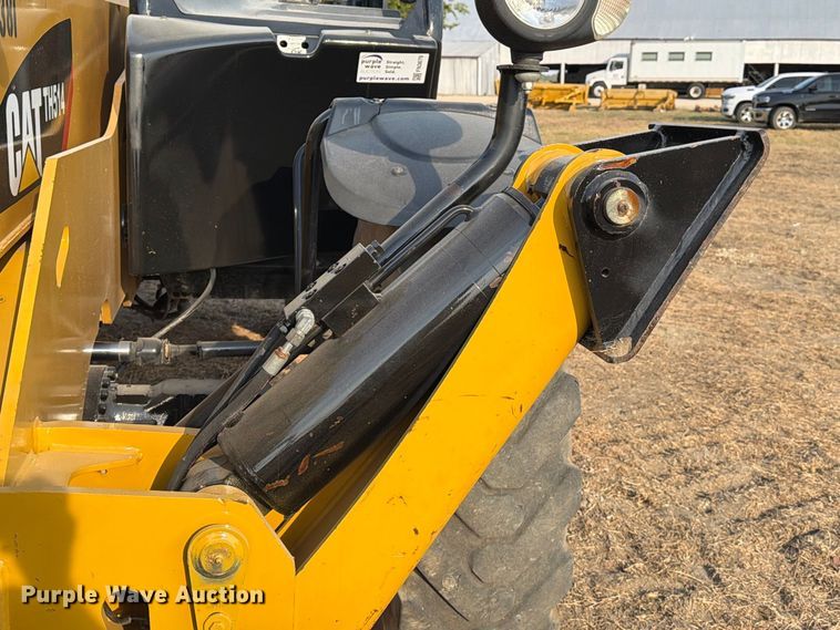 image for item FN3679 2013 Caterpillar TH514 telehandler