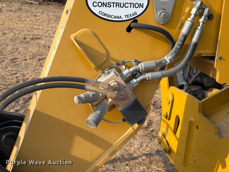 image for item FN3679 2013 Caterpillar TH514 telehandler
