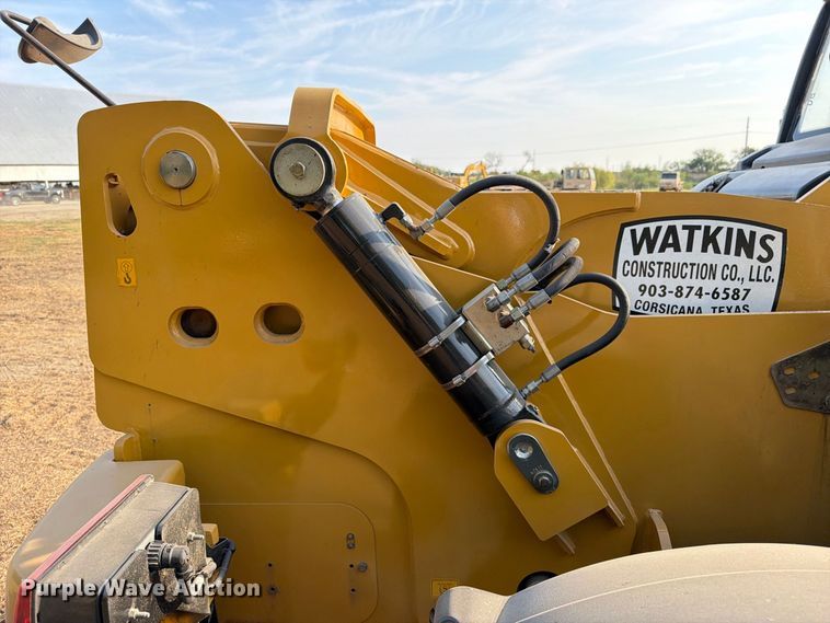 image for item FN3679 2013 Caterpillar TH514 telehandler