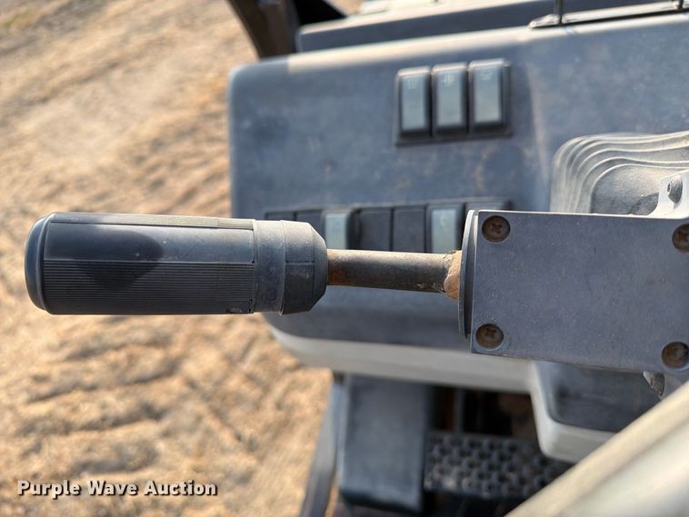 image for item FN3679 2013 Caterpillar TH514 telehandler