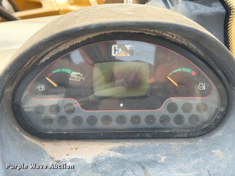 image for item FN3679 2013 Caterpillar TH514 telehandler