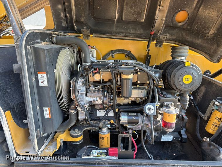 image for item FN3679 2013 Caterpillar TH514 telehandler