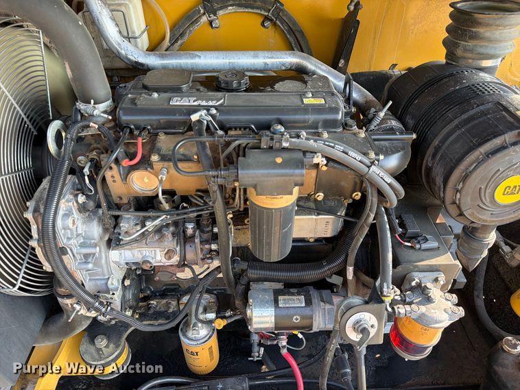 image for item FN3679 2013 Caterpillar TH514 telehandler