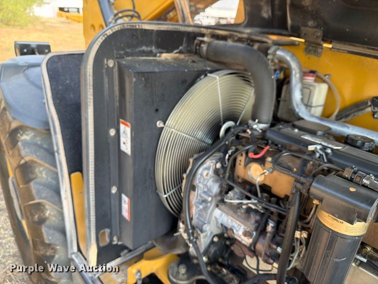 image for item FN3679 2013 Caterpillar TH514 telehandler