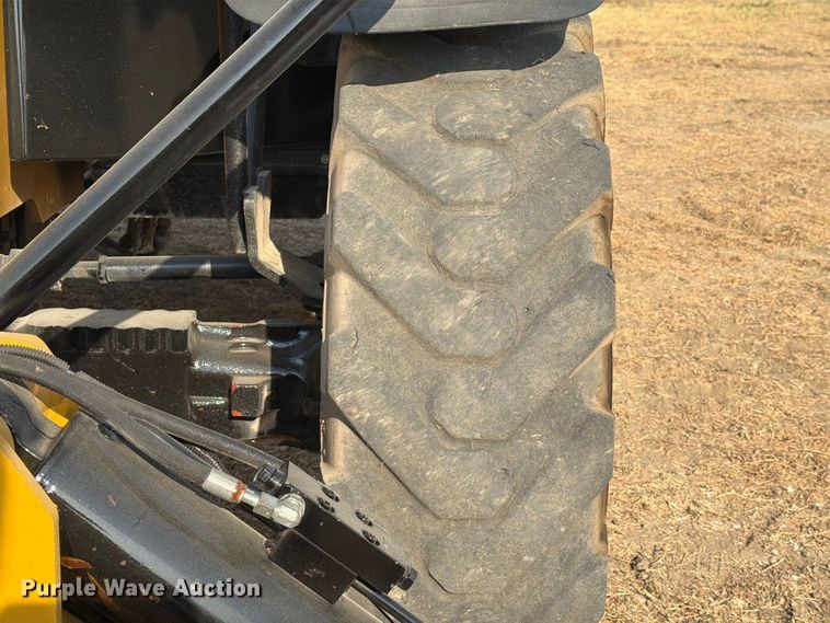 image for item FN3679 2013 Caterpillar TH514 telehandler