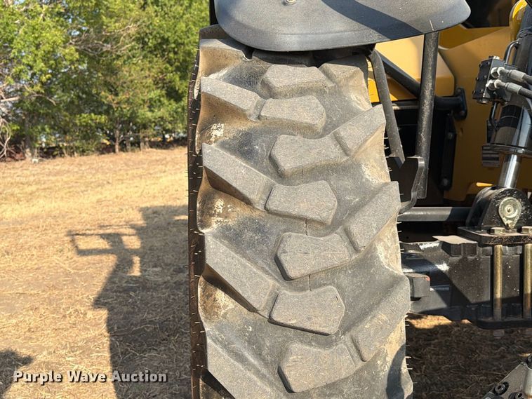image for item FN3679 2013 Caterpillar TH514 telehandler
