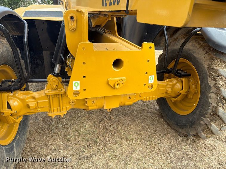 2006 Caterpillar TH360B