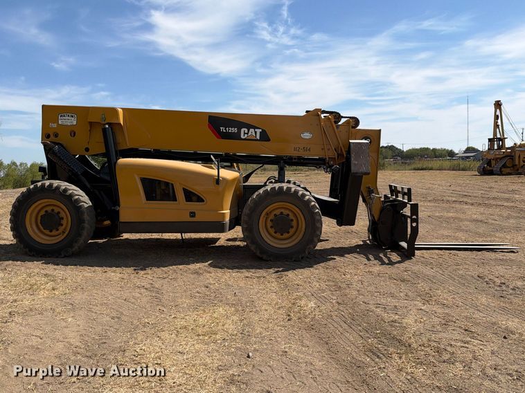 image for item FN3682 2011 Caterpillar 1255C telehandler
