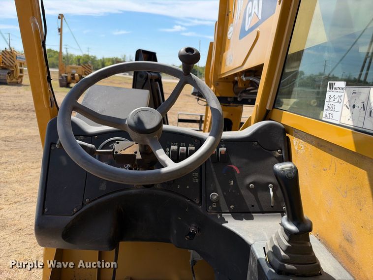image for item FN3682 2011 Caterpillar 1255C telehandler