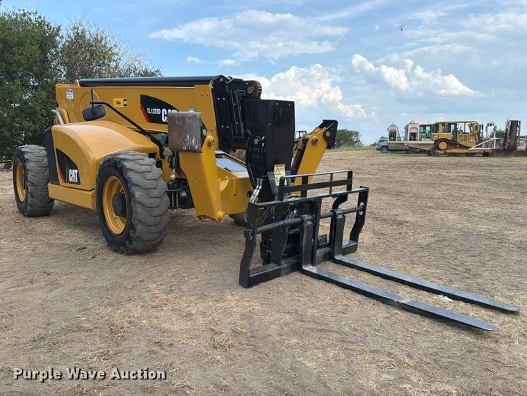 2019 Caterpillar TL1255D