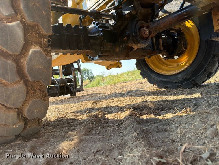 2014 Caterpillar TL943C