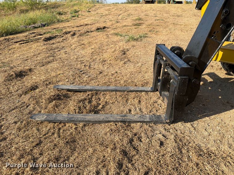 2014 Caterpillar TL943C
