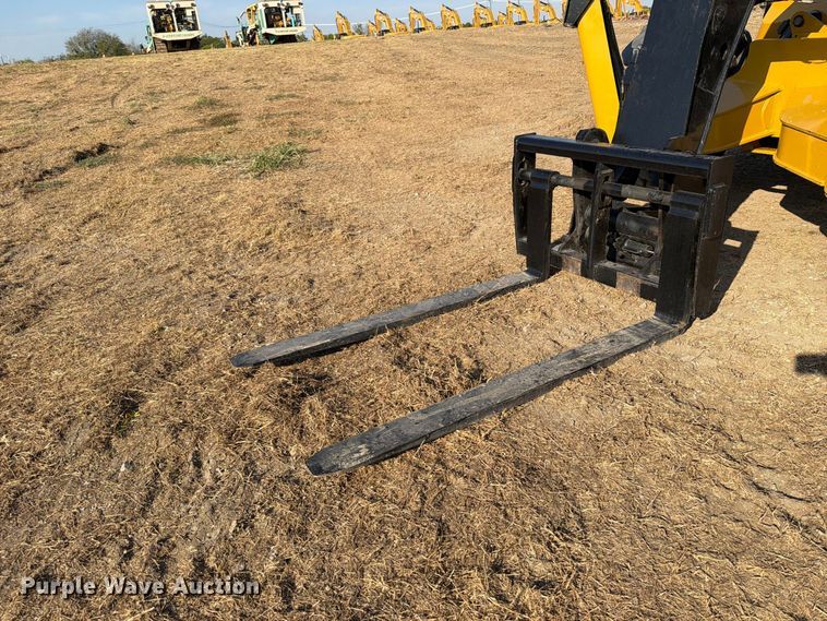 2014 Caterpillar TL943C