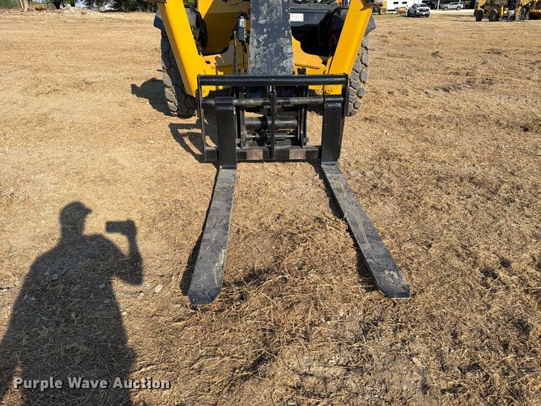2014 Caterpillar TL943C