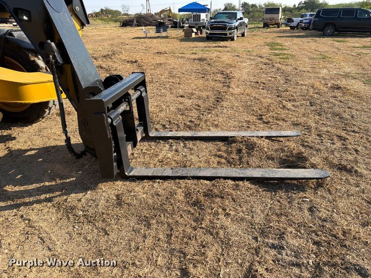 2014 Caterpillar TL943C