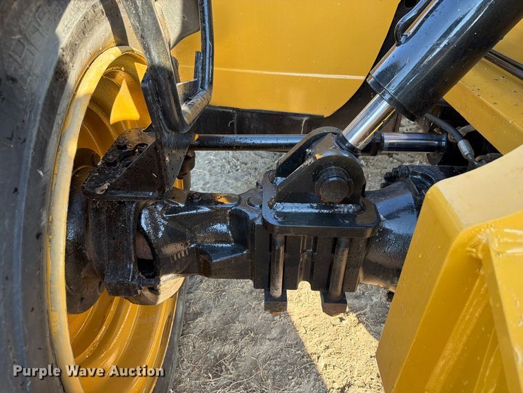 2014 Caterpillar TL943C