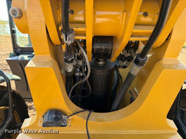 2014 Caterpillar TL943C