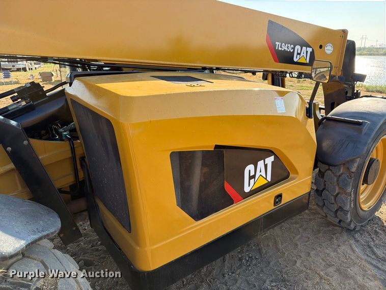 2014 Caterpillar TL943C