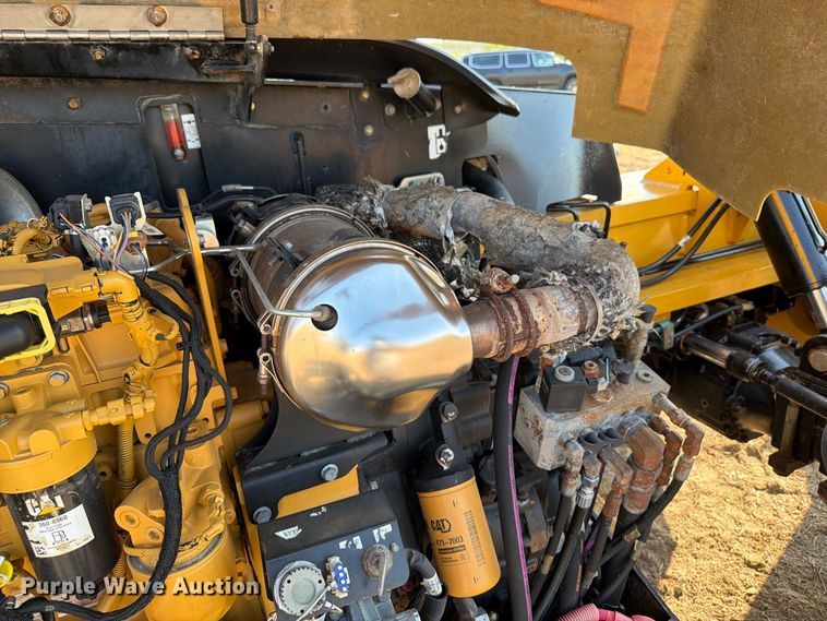 2014 Caterpillar TL943C