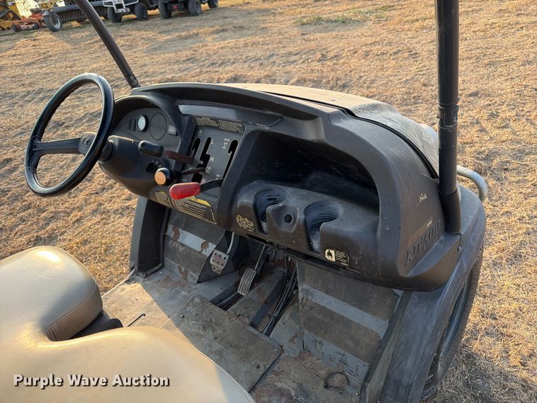 image for item FN3692 2010 Kubota RTV500 utility vehicle