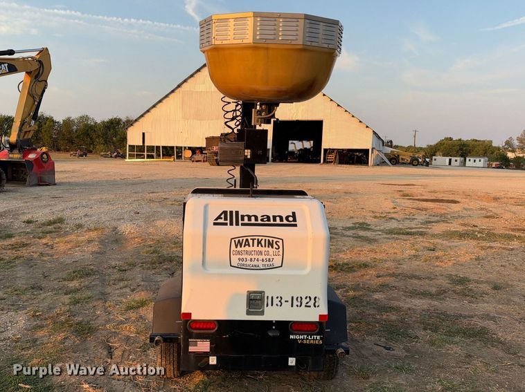 image for item FN3699 2019 Allmand Night-Lite V-Series NLV light plant