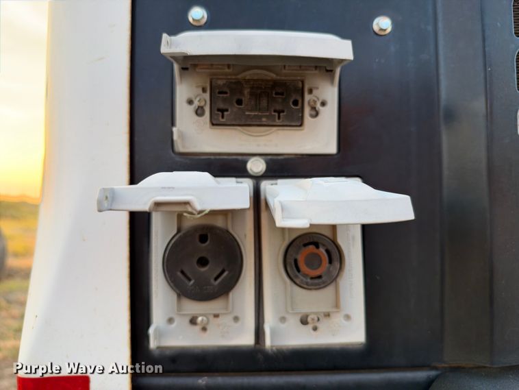 image for item FN3699 2019 Allmand Night-Lite V-Series NLV light plant