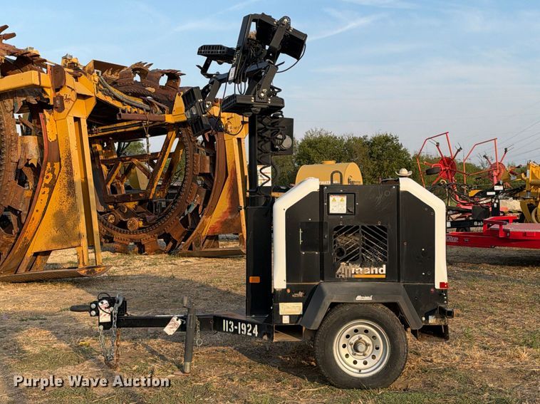 image for item FN3700 Allmand Night-Lite V-Series NLV light plant